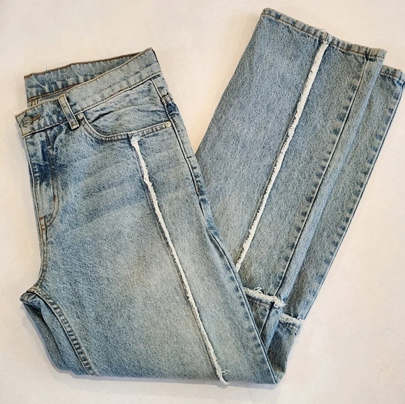 || REVICE DENIM || The Graduate Hustler, light rinse, raw seams, bootcut - Picture 3 of 8